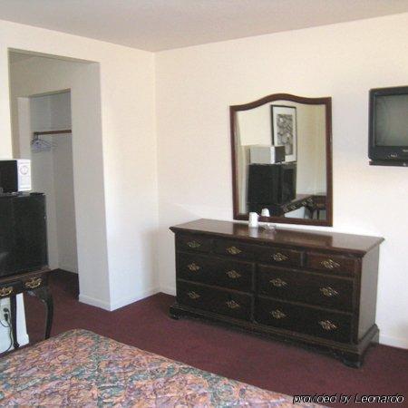 Mission Motel Лінвуд Номер фото